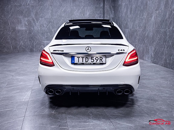 Mercedes-Benz C43 6 of 30