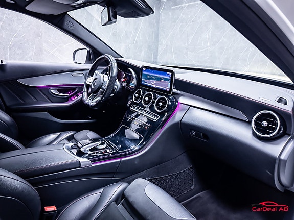 Mercedes-Benz C43 14 of 30