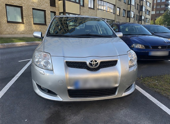Toyota Auris 5 of 6