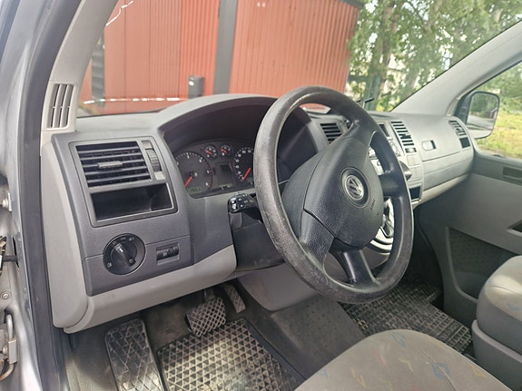 Volkswagen Transporter 9 of 9