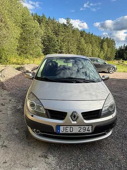 Renault Scenic II 2 of 3