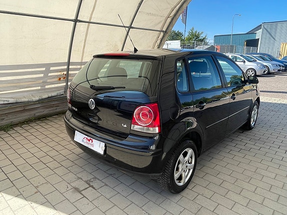 Volkswagen Polo 3 of 18