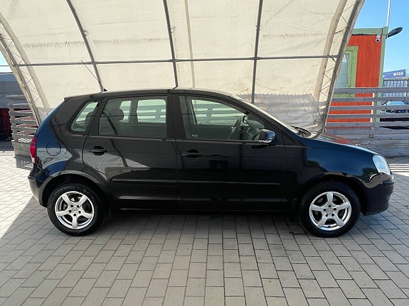 Volkswagen Polo 4 of 18