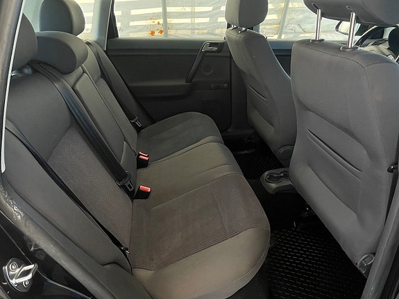 Volkswagen Polo 11 of 18
