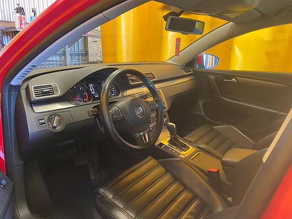 Volkswagen Passat 5 of 13