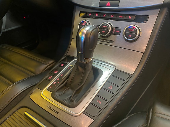 Volkswagen Passat 9 of 13