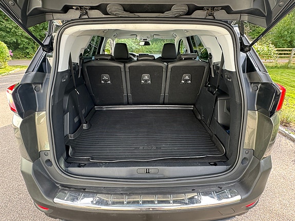 Peugeot 5008 9 of 14
