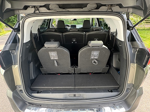 Peugeot 5008 10 of 14