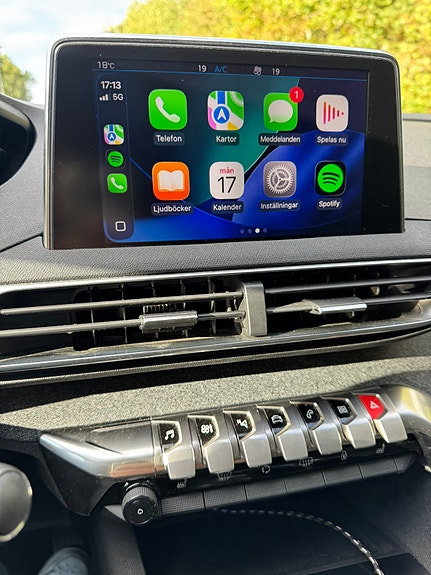 Peugeot 5008 13 of 14