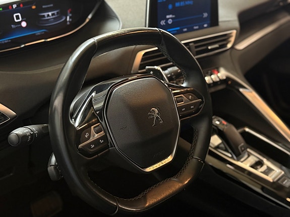 Peugeot 3008 10 of 18