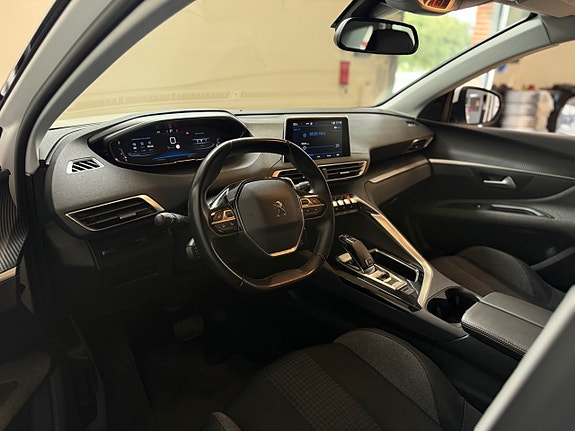 Peugeot 3008 8 of 18