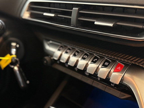 Peugeot 3008 17 of 18
