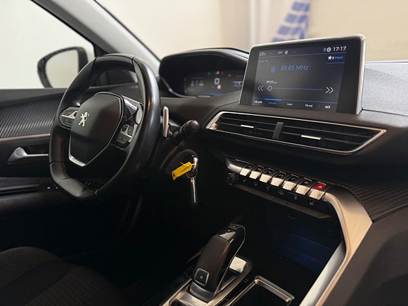 Peugeot 3008 14 of 18