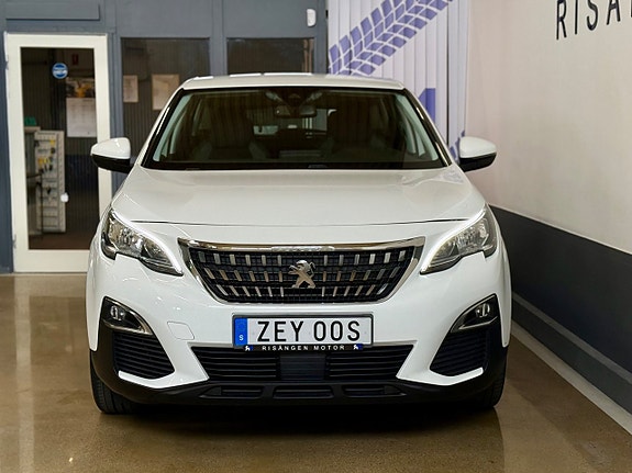 Peugeot 3008 3 of 18