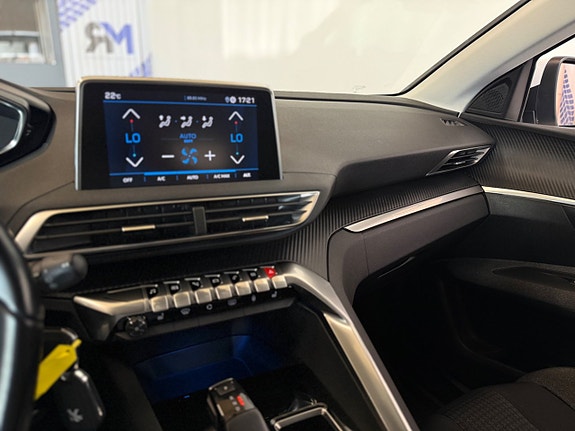 Peugeot 3008 13 of 18