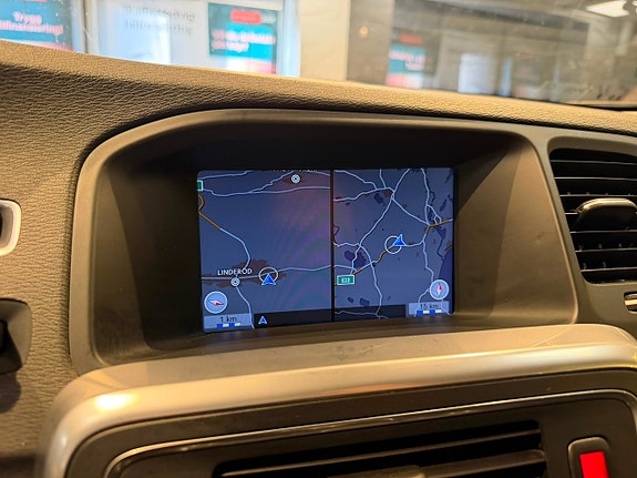 Volvo V60 14 of 23
