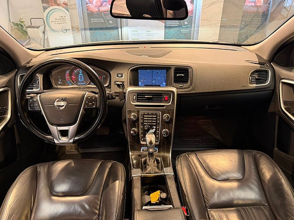 Volvo V60 9 of 23