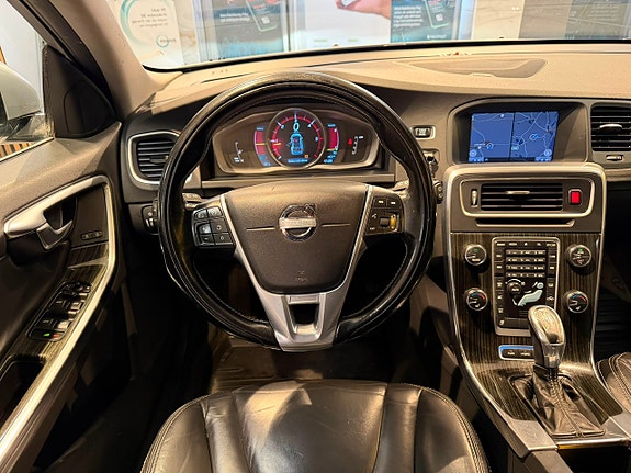Volvo V60 10 of 23