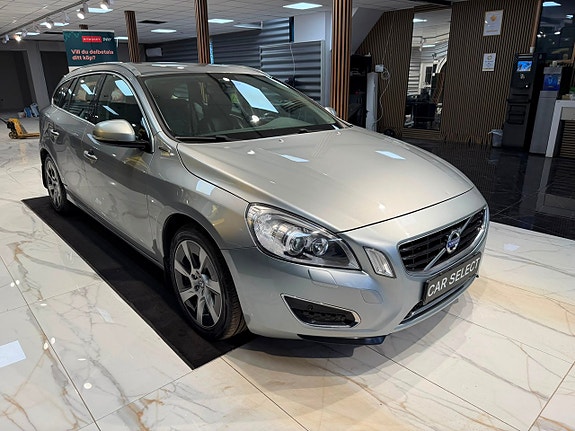 Volvo V60 7 of 23