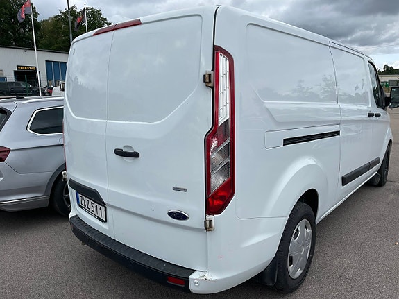 Ford Transit Custom 3 of 5