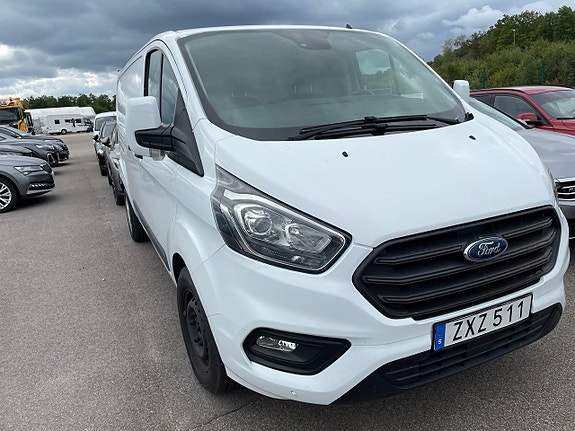 Ford Transit Custom 2 of 5