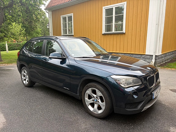 BMW X1 4 of 8