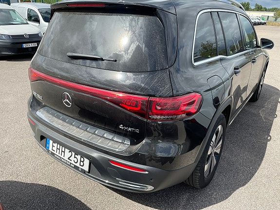 Mercedes-Benz EQB350 3 of 5