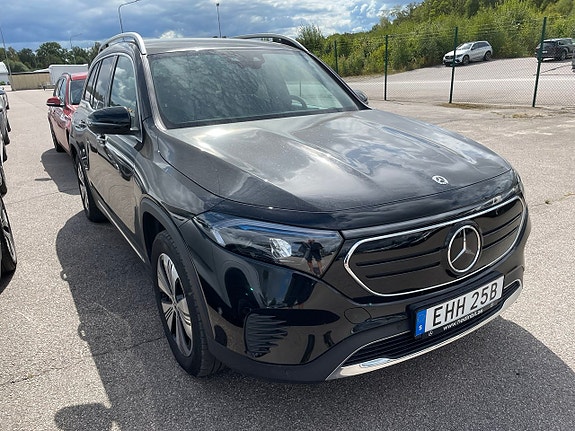 Mercedes-Benz EQB350 2 of 5