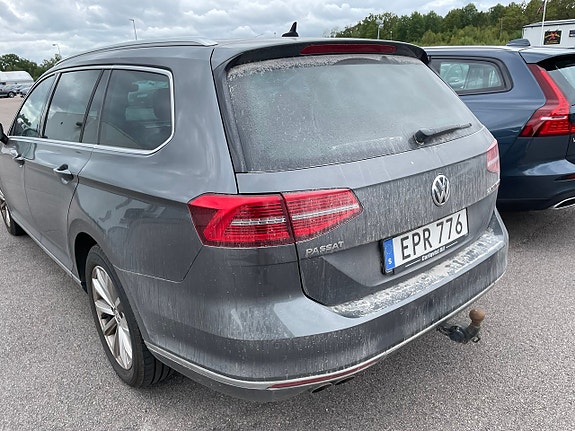 Volkswagen Passat 4 of 5