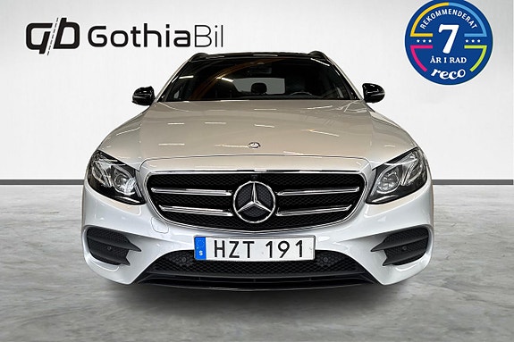 Mercedes-Benz E250 2 of 25