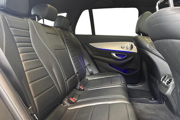 Mercedes-Benz E250 13 of 25