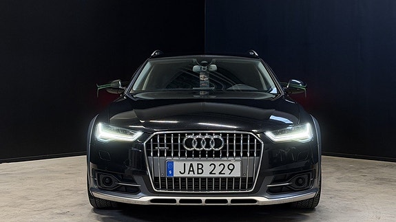 Audi A6 allroad 2 of 26