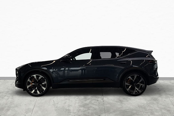Polestar 3 2 of 18