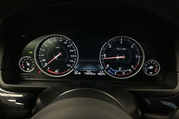 BMW 520d 15 of 26