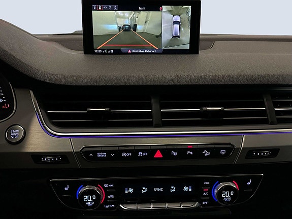 Audi Q7 14 of 23