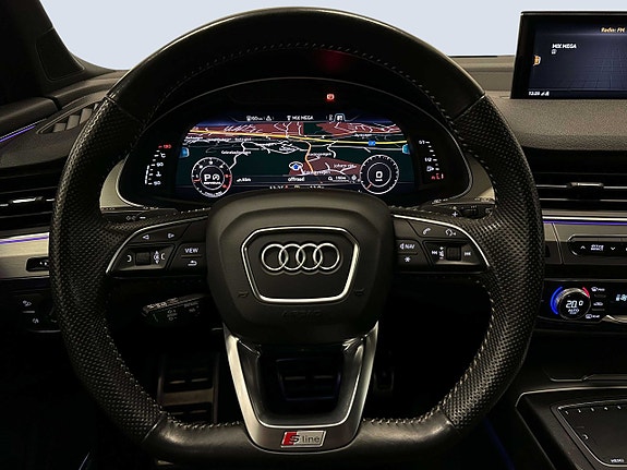 Audi Q7 10 of 23