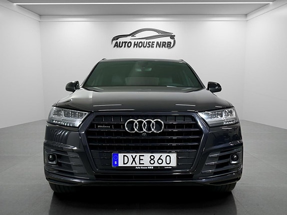 Audi Q7 4 of 23