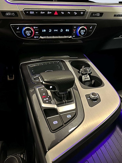Audi Q7 12 of 23