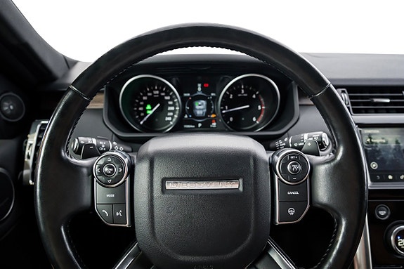 Land Rover Discovery 14 of 30