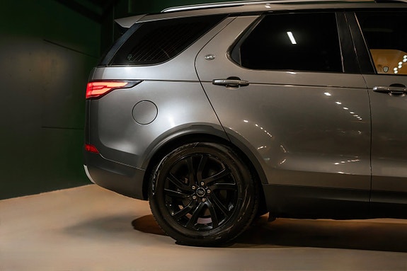 Land Rover Discovery 8 of 30