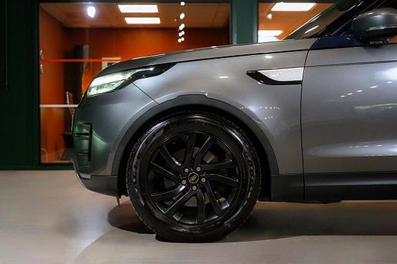Land Rover Discovery 7 of 30