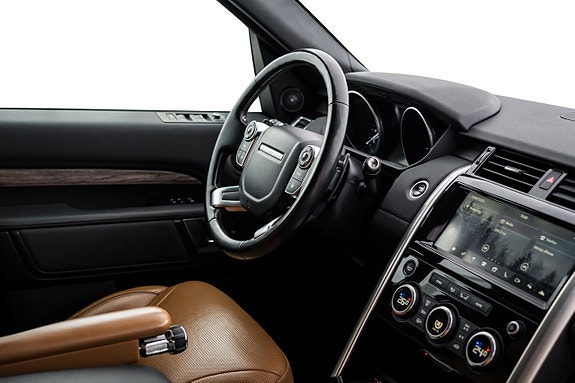 Land Rover Discovery 25 of 30