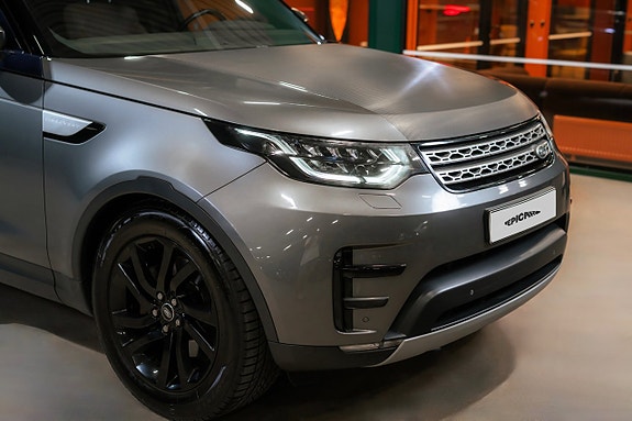 Land Rover Discovery 2 of 30