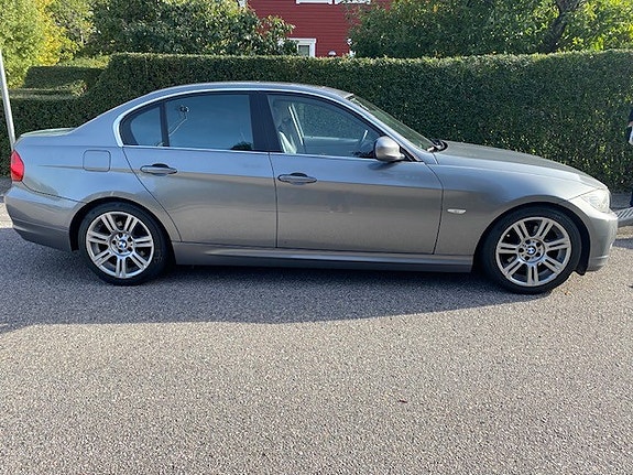 BMW 325i 3 of 9