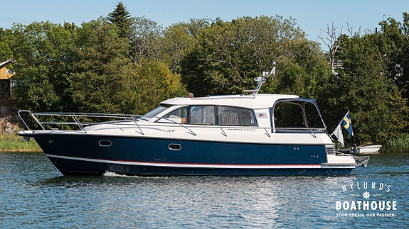 Nimbus 365 Coupe | Volvo Penta D6-370 3 of 30