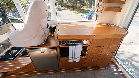Nimbus 365 Coupe | Volvo Penta D6-370 25 of 30