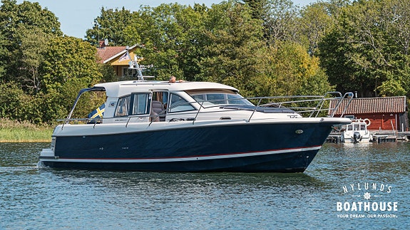 Nimbus 365 Coupe | Volvo Penta D6-370 10 of 30
