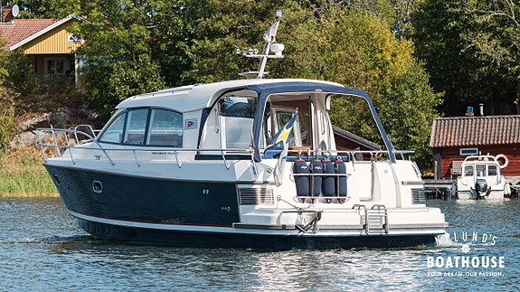 Nimbus 365 Coupe | Volvo Penta D6-370 4 of 30