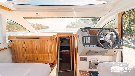 Nimbus 365 Coupe | Volvo Penta D6-370 28 of 30