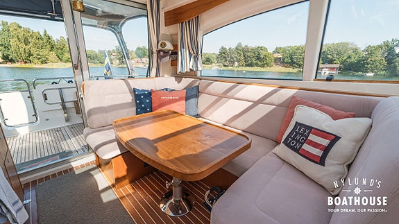 Nimbus 365 Coupe | Volvo Penta D6-370 24 of 30